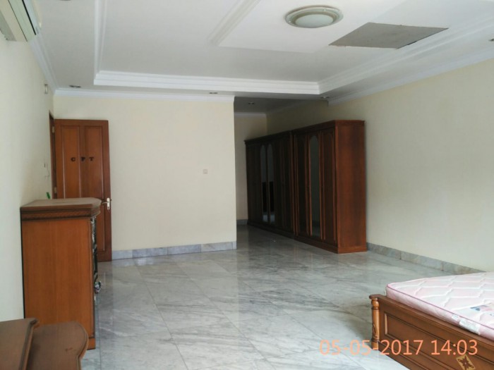 Rumah disewakan di Pondok Indah